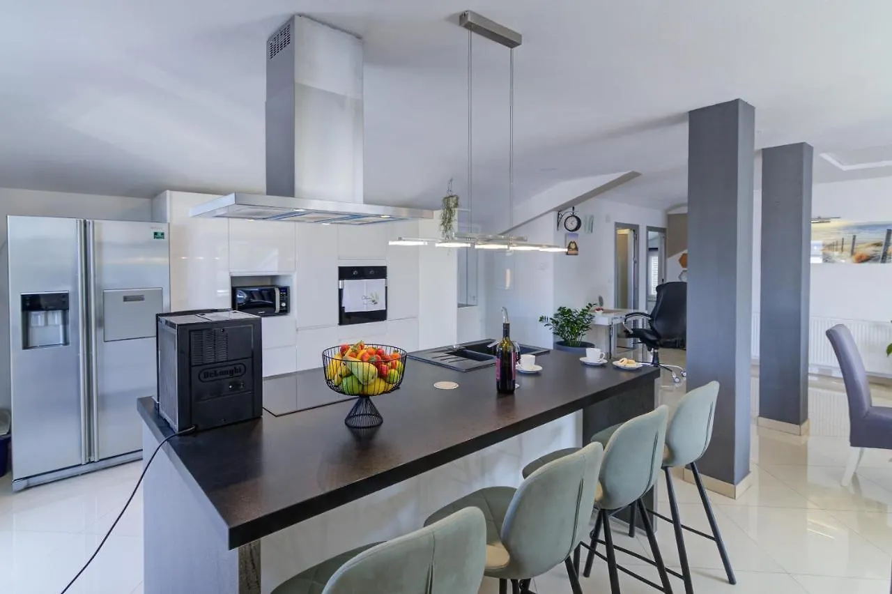 Apartment Cosic Green Klenovica