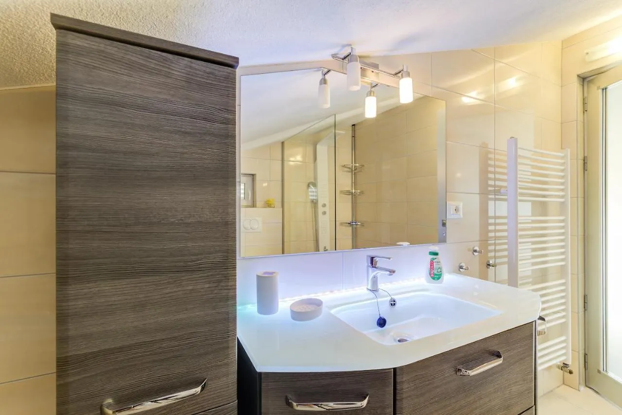 Apartment Cosic Green Klenovica
