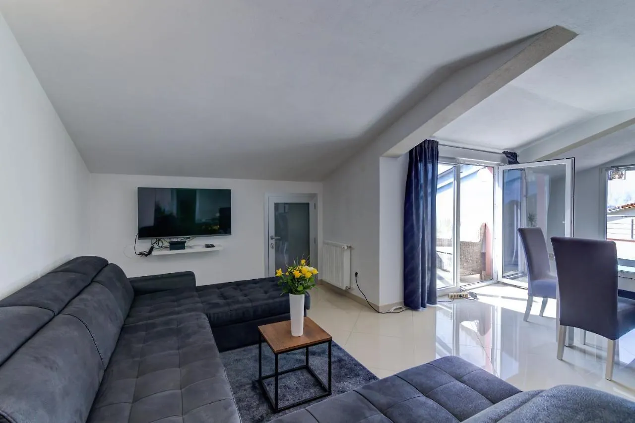 Apartment Cosic Green Klenovica