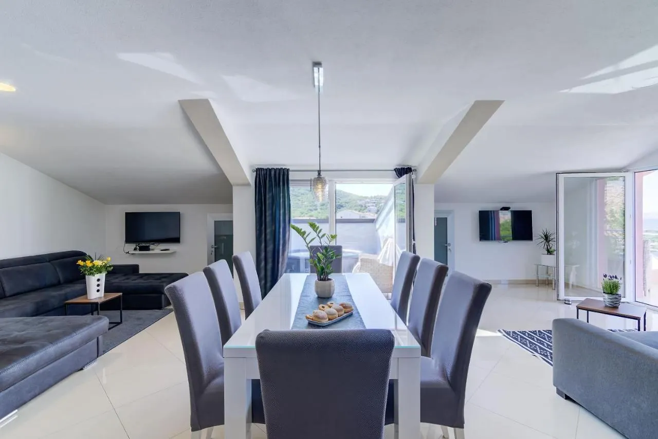 Apartment Cosic Green Klenovica
